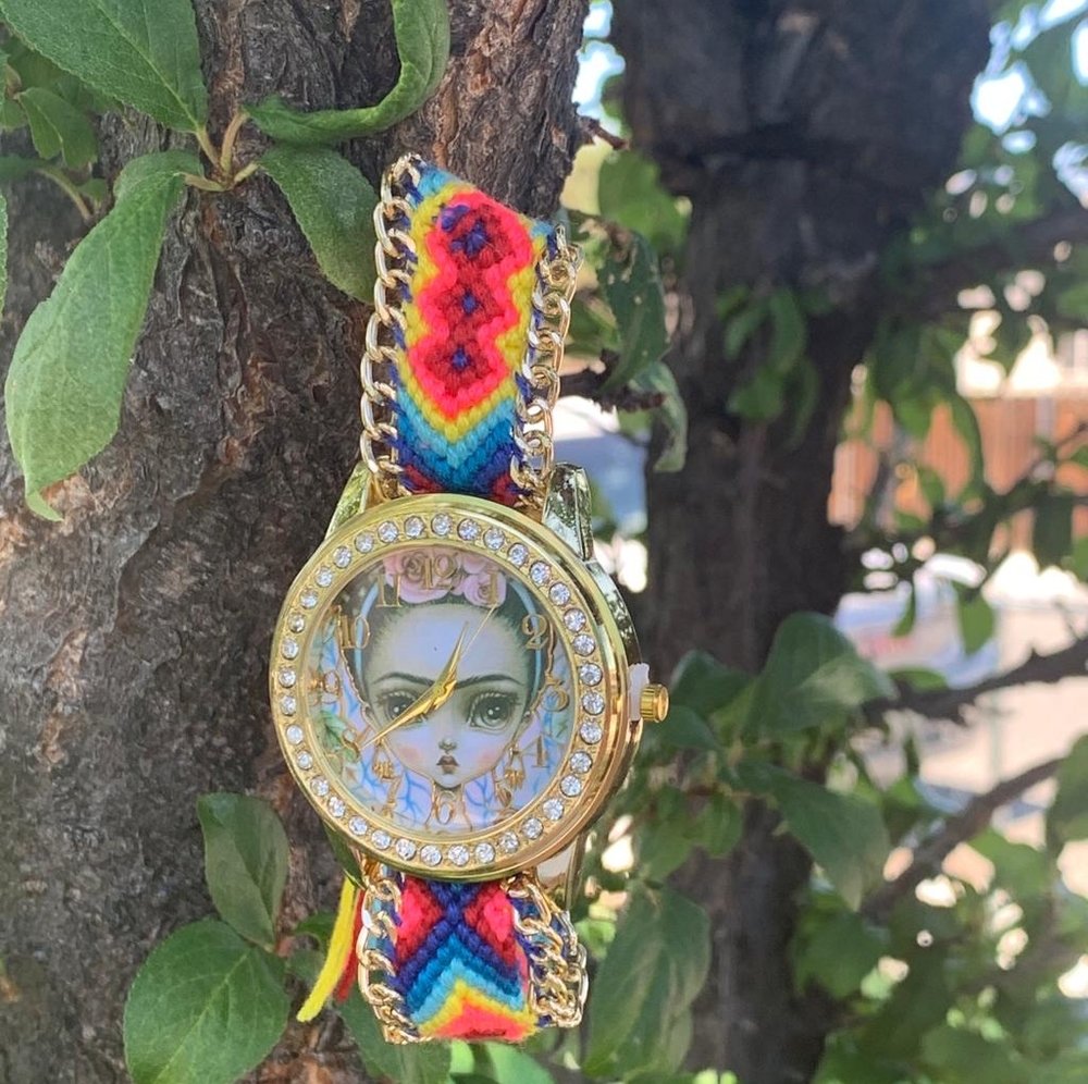 Watch frida kahlo. Handmade